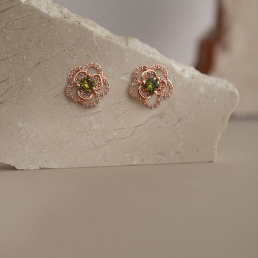 Aretes Flor Vintage con Piedra Verde