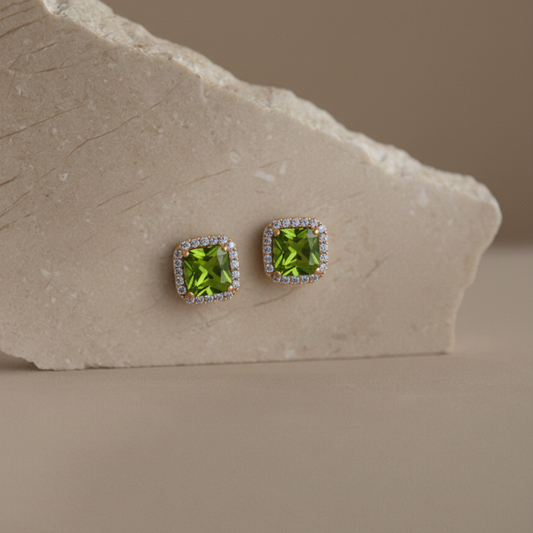 Aretes Cuadrados Halo con Piedra de Color